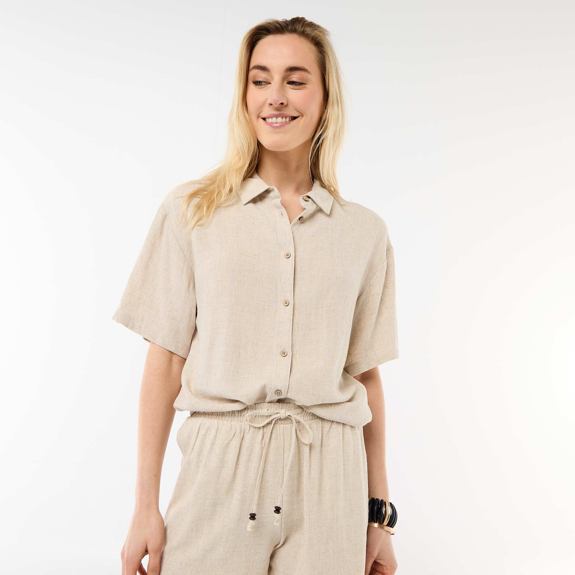 Super Sale: Get 30% Off at Checkout on Full-Priced Items